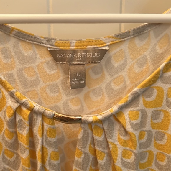 Yellow and grey Banana Republic tank - Picture 2 of 3